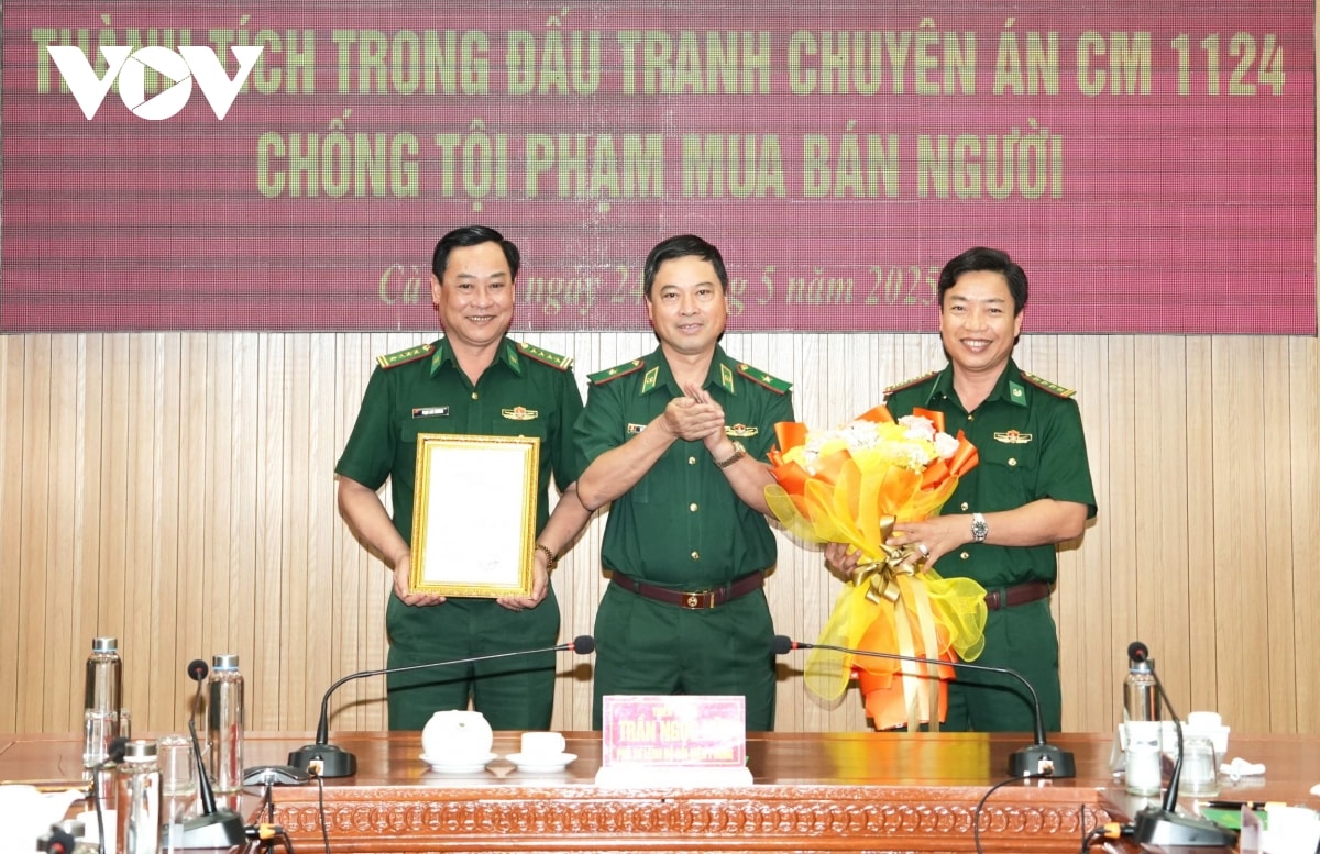 biên phòng cà mau phá đường dây mua bán người dưới 16 tuổi hình ảnh 3 bien phong ca mau pha duong day mua ban nguoi duoi 16 tuoi hinh anh 3
