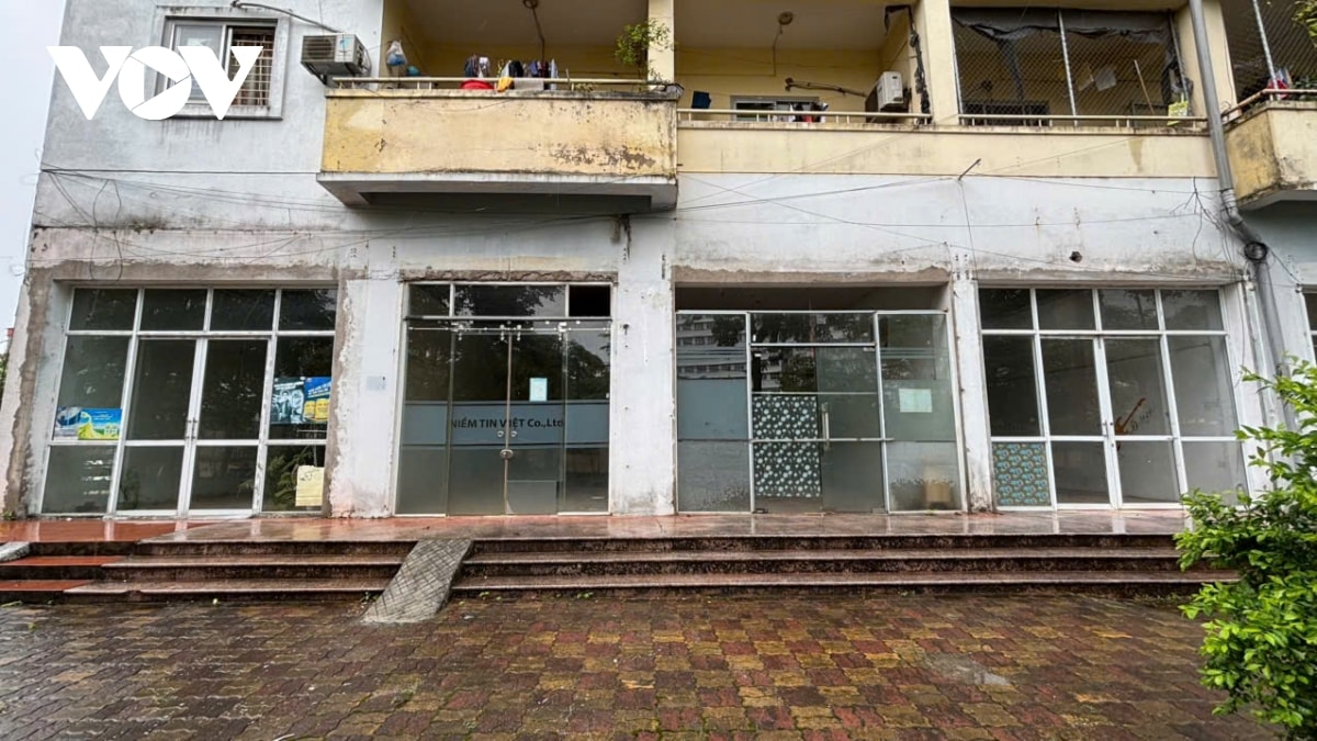 hàng nghìn m2 ki-ốt bỏ hoang tại khu nhà ở công nhân Đông anh, hà nội hình ảnh 9 hang nghin m2 ki-ot bo hoang tai khu nha o cong nhan Dong anh, ha noi hinh anh 9