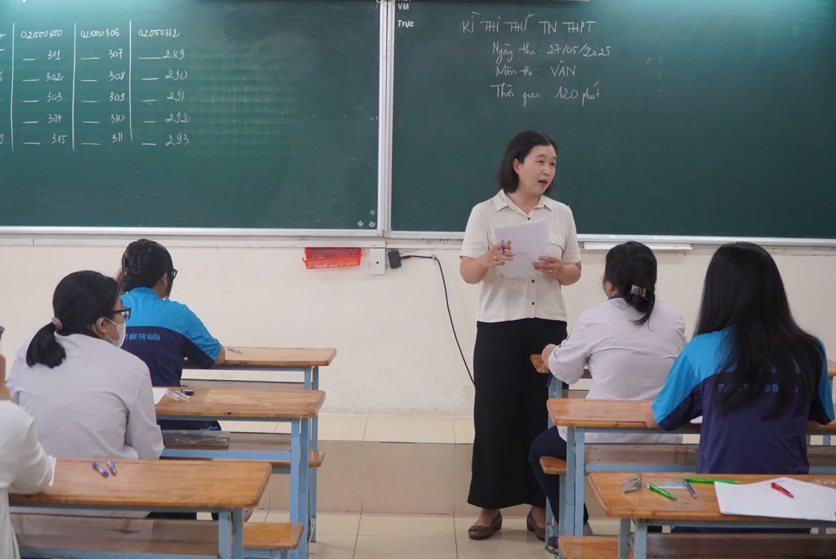 học sinh tp.hcm thi thử tốt nghiệp thpt hình ảnh 2 hoc sinh tp.hcm thi thu tot nghiep thpt hinh anh 2