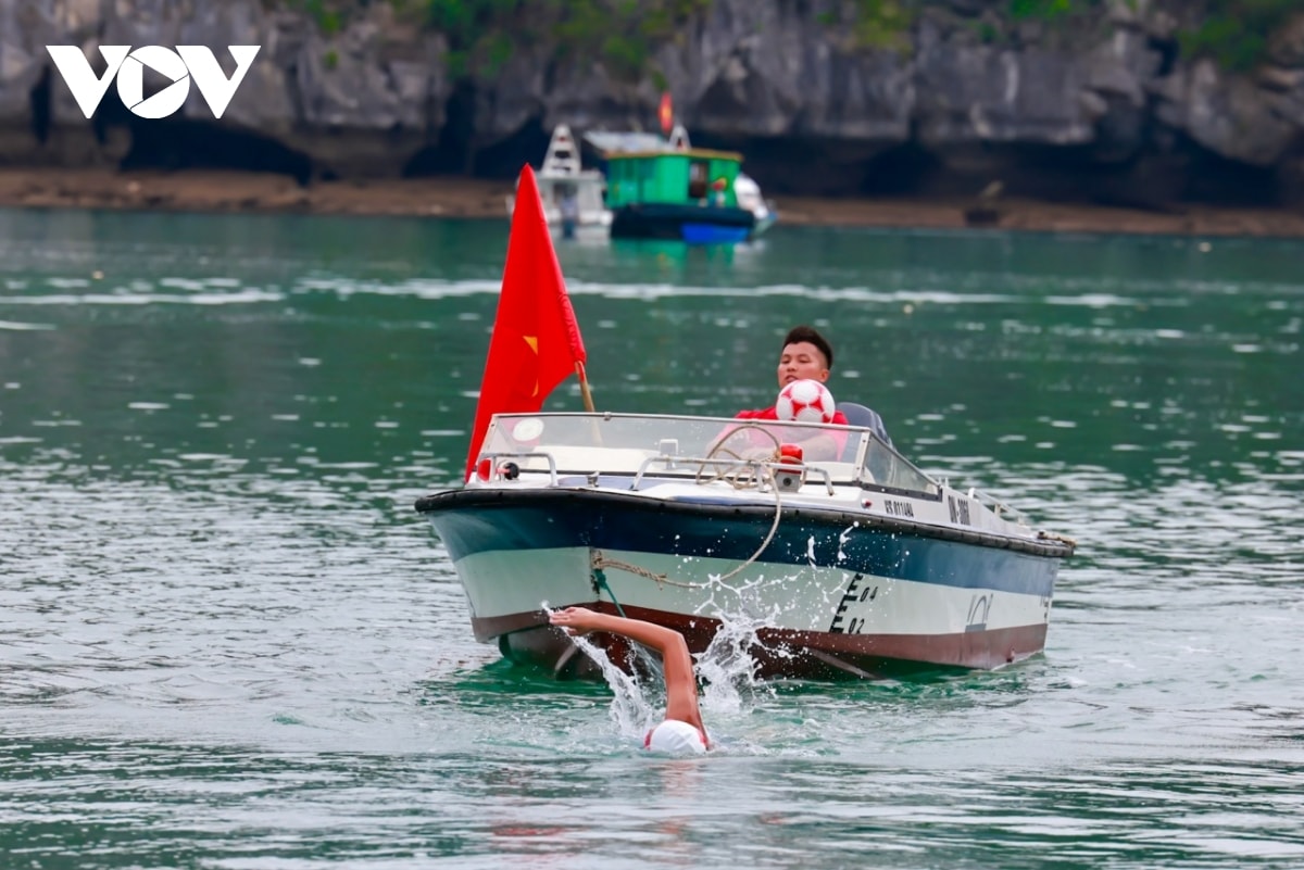 Do kim phuc, Anh vien lap ky luc giua di san thien nhien the gioi hinh anh 7