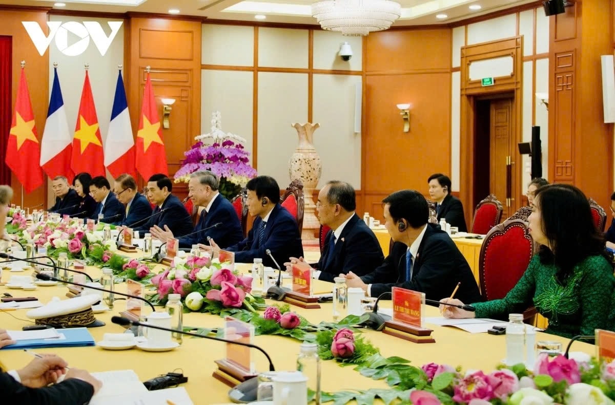 tong thong phap ket thuc tot dep chuyen tham cap nha nuoc toi viet nam hinh anh 9