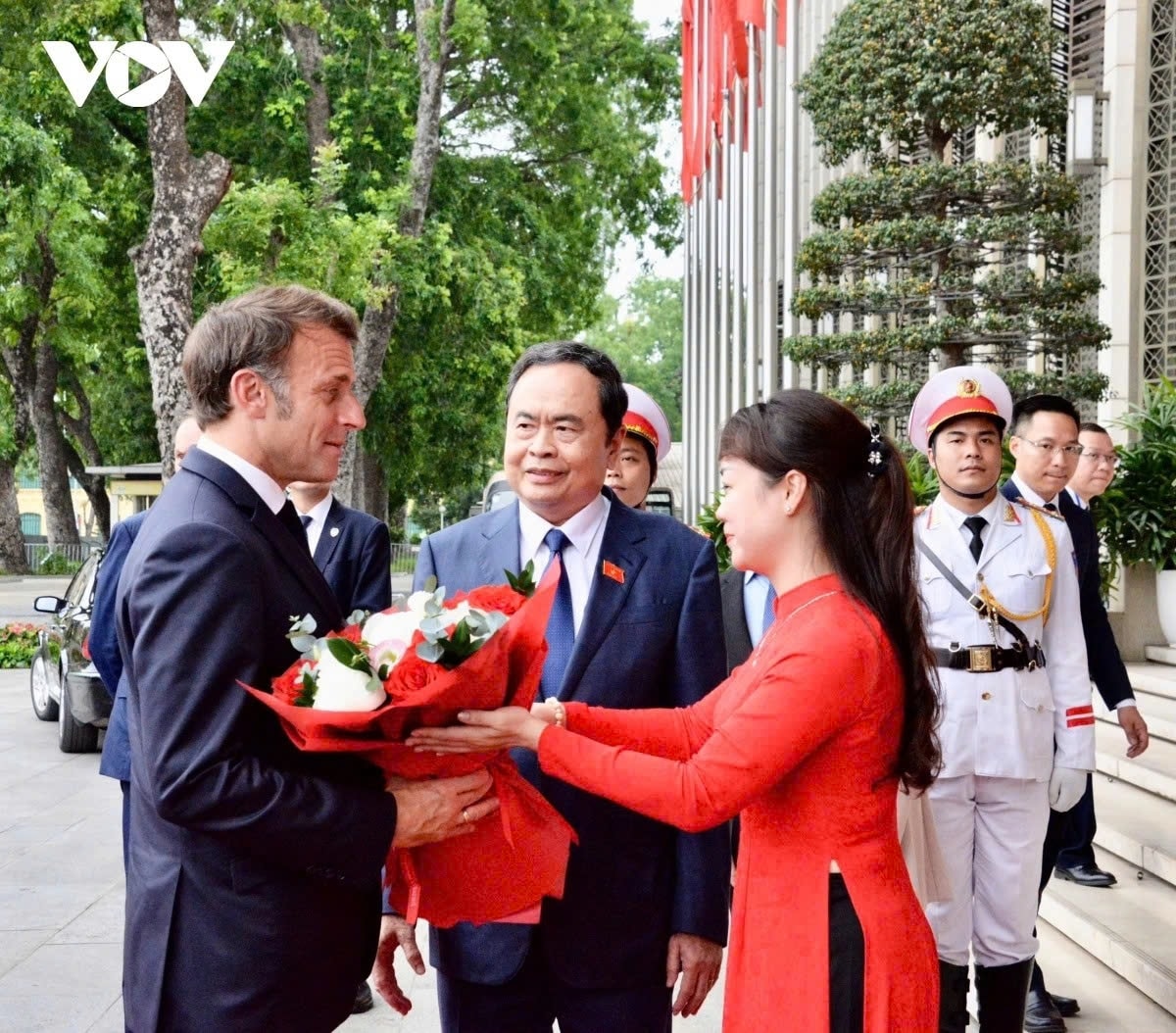 tong thong phap ket thuc tot dep chuyen tham cap nha nuoc toi viet nam hinh anh 17