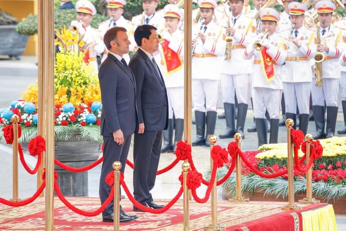tong thong phap ket thuc tot dep chuyen tham cap nha nuoc toi viet nam hinh anh 4