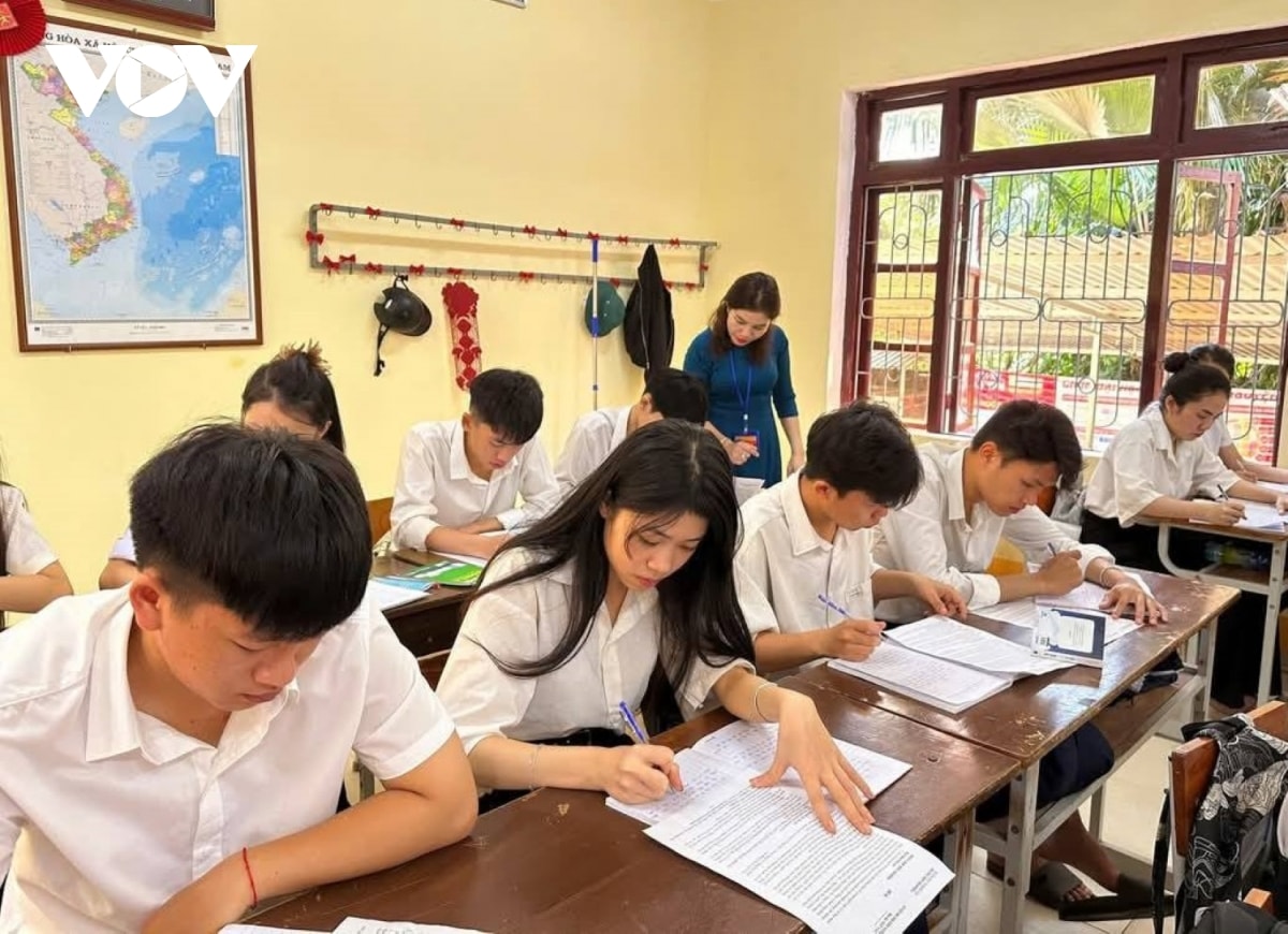 quảng bình chuẩn bị chu đáo nơi ăn, ở cho thí sinh dự thi tốt nghiệp thpt 2025 hình ảnh 1 quang binh chuan bi chu dao noi an, o cho thi sinh du thi tot nghiep thpt 2025 hinh anh 1