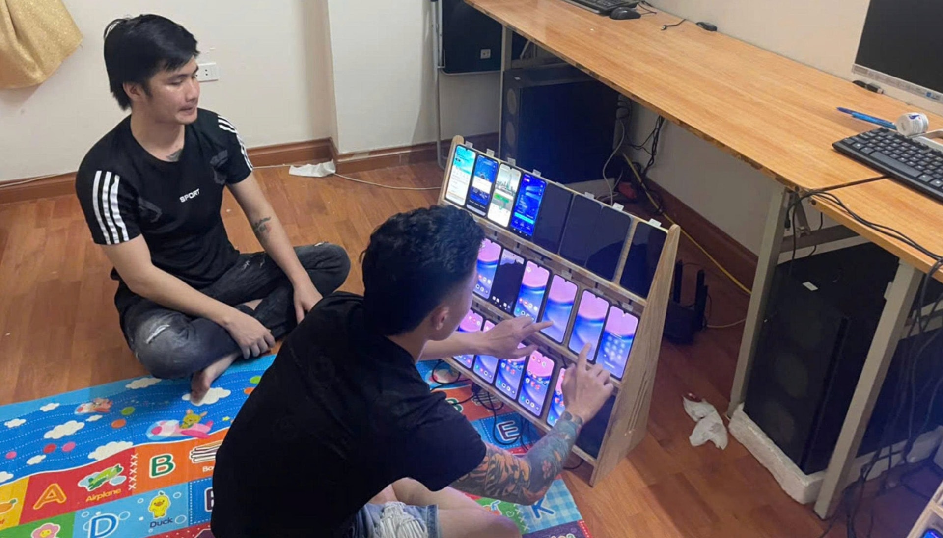 Đường dây đánh bạc và rửa tiền thông qua trang mạng KUBET.