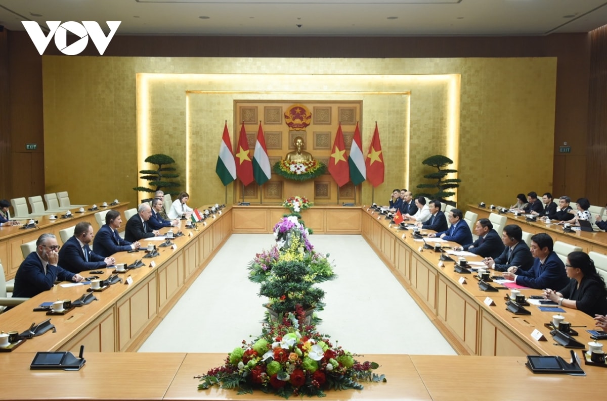 thủ tướng phạm minh chính hội kiến tổng thống hungary hình ảnh 5 thu tuong pham minh chinh hoi kien tong thong hungary hinh anh 5