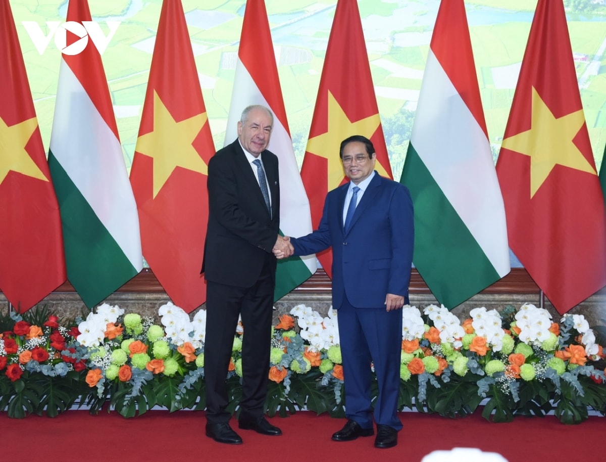 thủ tướng phạm minh chính hội kiến tổng thống hungary hình ảnh 2 thu tuong pham minh chinh hoi kien tong thong hungary hinh anh 2