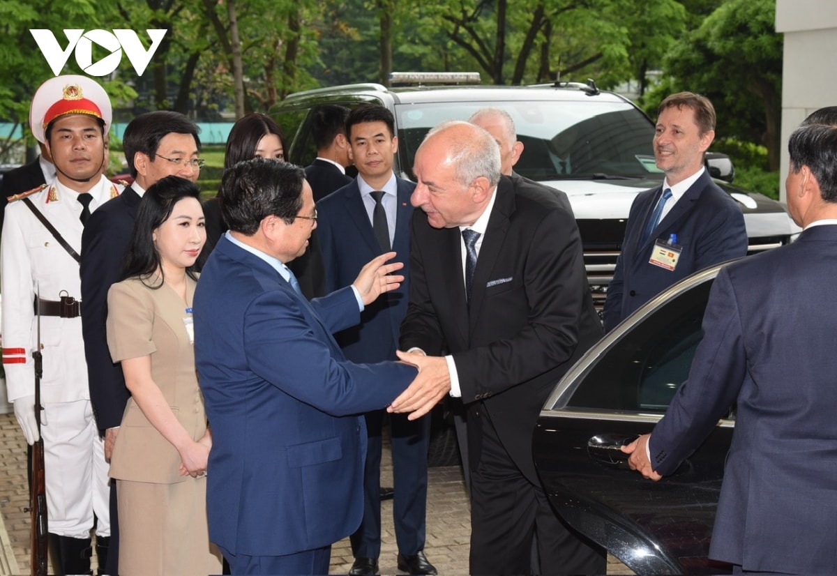 thủ tướng phạm minh chính hội kiến tổng thống hungary hình ảnh 1 thu tuong pham minh chinh hoi kien tong thong hungary hinh anh 1
