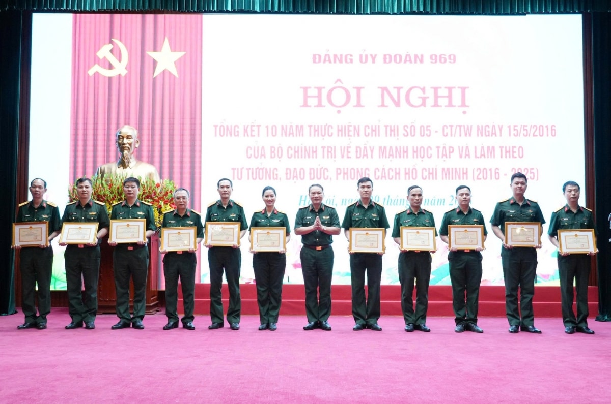 học tập và làm theo bác trở thành việc làm tự giác, thường xuyên hình ảnh 2 hoc tap va lam theo bac tro thanh viec lam tu giac, thuong xuyen hinh anh 2