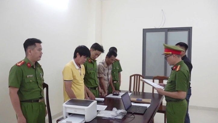 khởi tố, bắt tạm giam 2 huấn luyện viên bóng đá khánh hòa hình ảnh 1 khoi to, bat tam giam 2 huan luyen vien bong da khanh hoa hinh anh 1