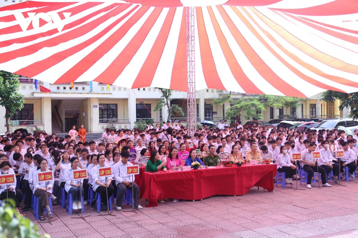 tăng cường bảo vệ trẻ em trên không gian mạng hình ảnh 3 tang cuong bao ve tre em tren khong gian mang hinh anh 3
