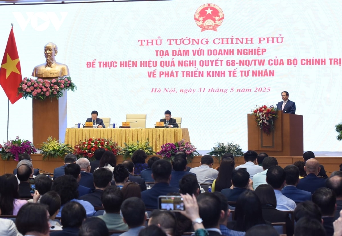thủ tướng mỗi người, mỗi nhà đóng góp đưa đất nước phát triển nhanh, bền vững hình ảnh 1 thu tuong moi nguoi, moi nha dong gop dua dat nuoc phat trien nhanh, ben vung hinh anh 1