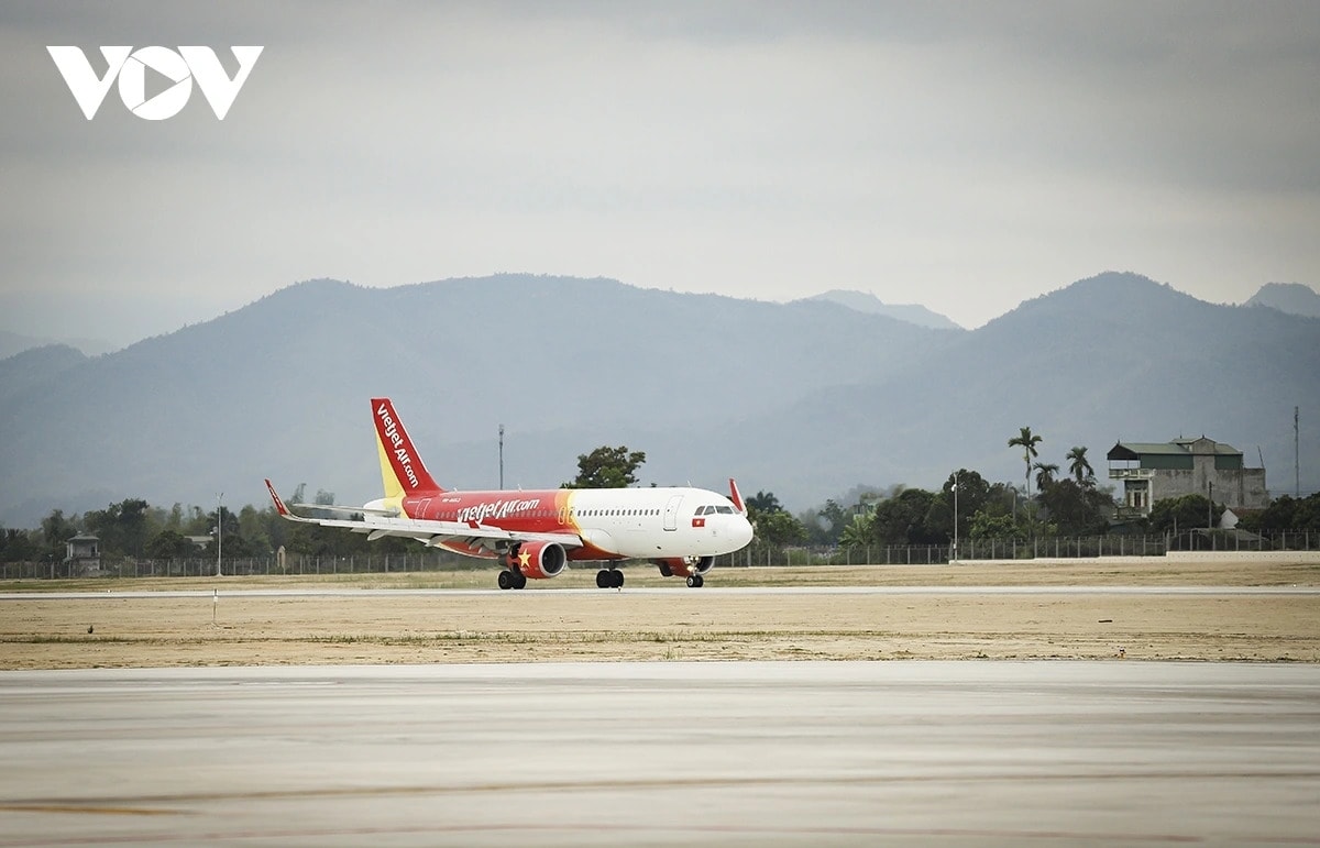 vietjet air tam dung toan bo duong bay Dien bien tu 1 6 hinh anh 1