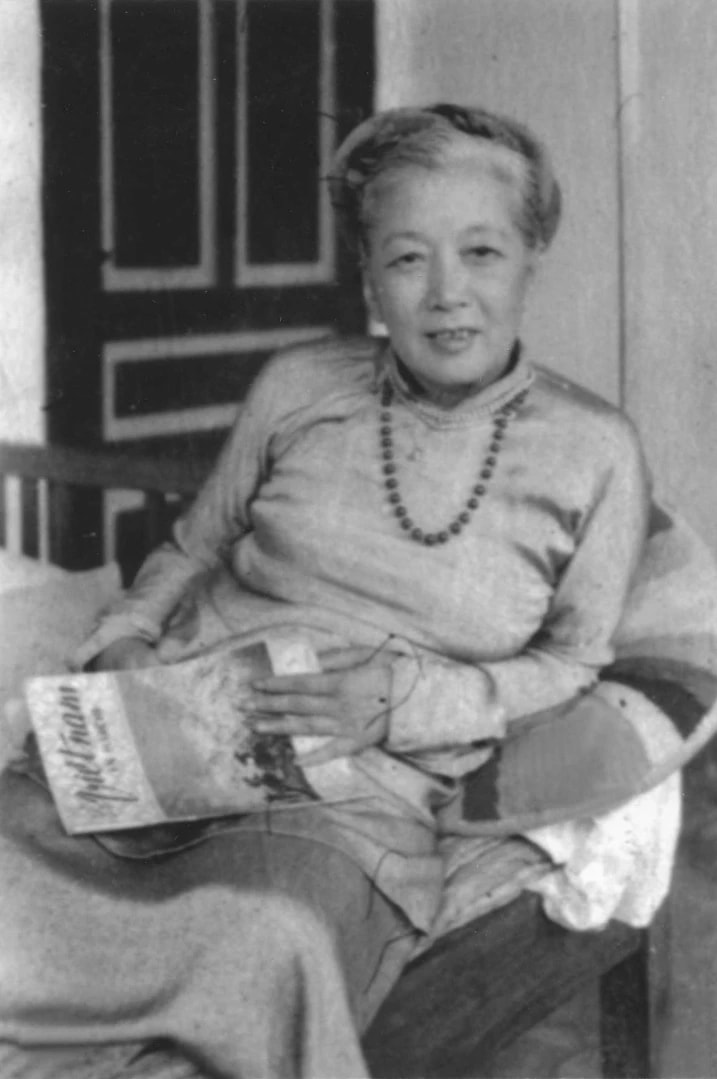 Năm 1961, bà trở về Việt Nam, làm việc tại thư viện tỉnh Bắc Giang – nơi từng là quê hương cha bà. Tại đây, bà viết hồi ký 
