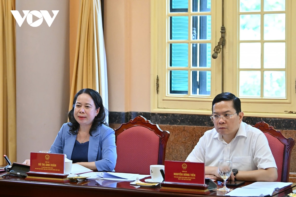 chủ tịch nước lương cường làm việc với văn phòng chủ tịch nước hình ảnh 2 chu tich nuoc luong cuong lam viec voi van phong chu tich nuoc hinh anh 2