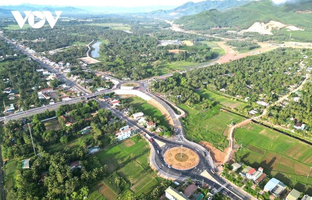 vì sao lại đề xuất giao cho chính quyền cấp xã, phường mới cấp sổ đỏ lần đầu hình ảnh 1 vi sao lai de xuat giao cho chinh quyen cap xa, phuong moi cap so do lan dau hinh anh 1