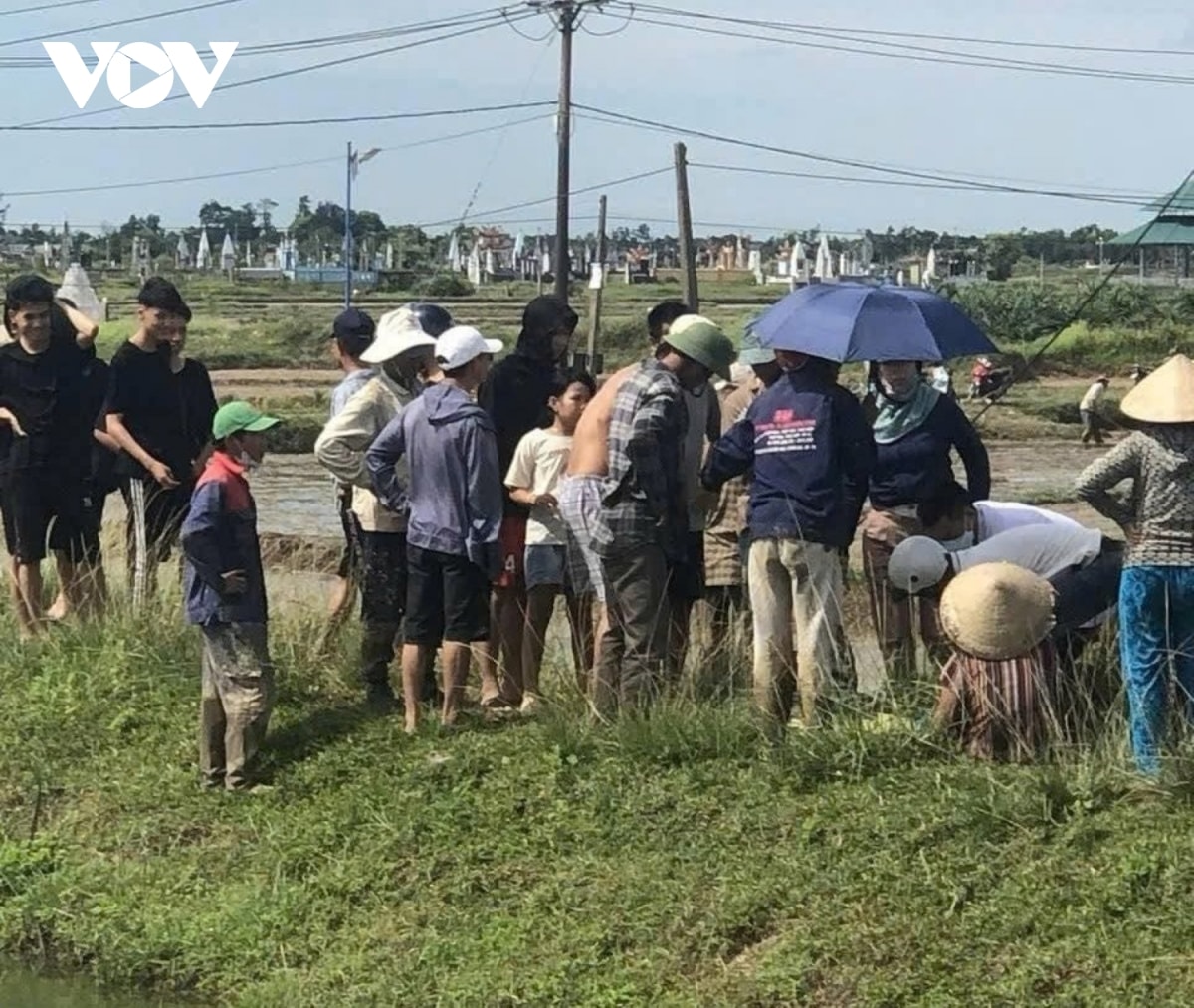 không chỉ dạy trẻ bơi giỏi mà phải dạy trẻ cả kỹ năng về phòng đuối nước hình ảnh 1 khong chi day tre boi gioi ma phai day tre ca ky nang ve phong duoi nuoc hinh anh 1