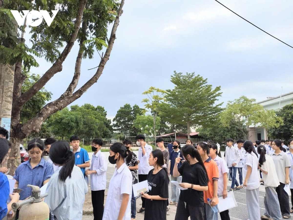 hơn 28.000 thí sinh ở bắc giang bước vào kỳ thi tuyển sinh lớp 10 hình ảnh 1 hon 28.000 thi sinh o bac giang buoc vao ky thi tuyen sinh lop 10 hinh anh 1