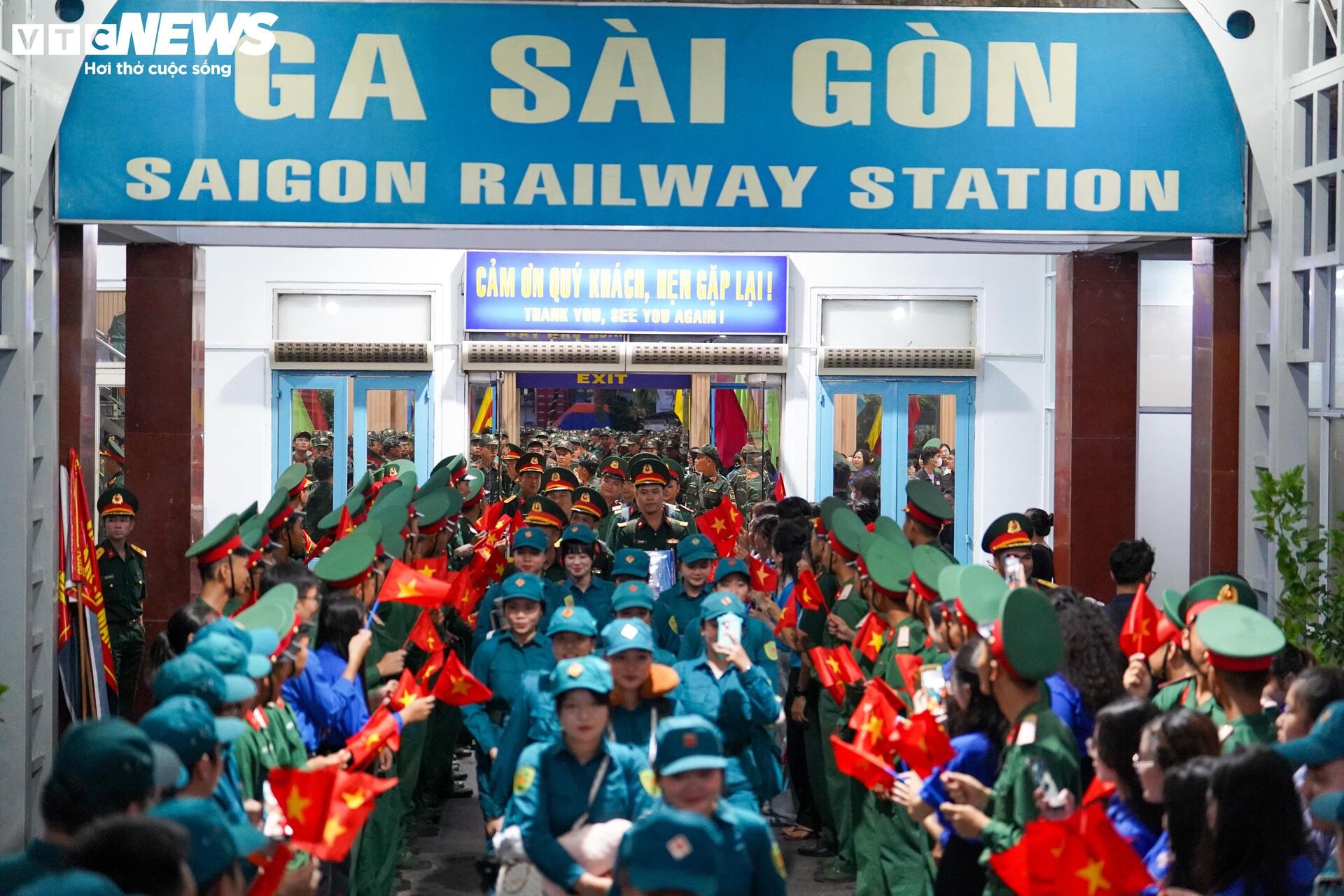 Cán bộ, chiến sĩ TP.HCM ra Bắc tham gia diễu binh kỷ niệm 80 năm Quốc khánh - 1