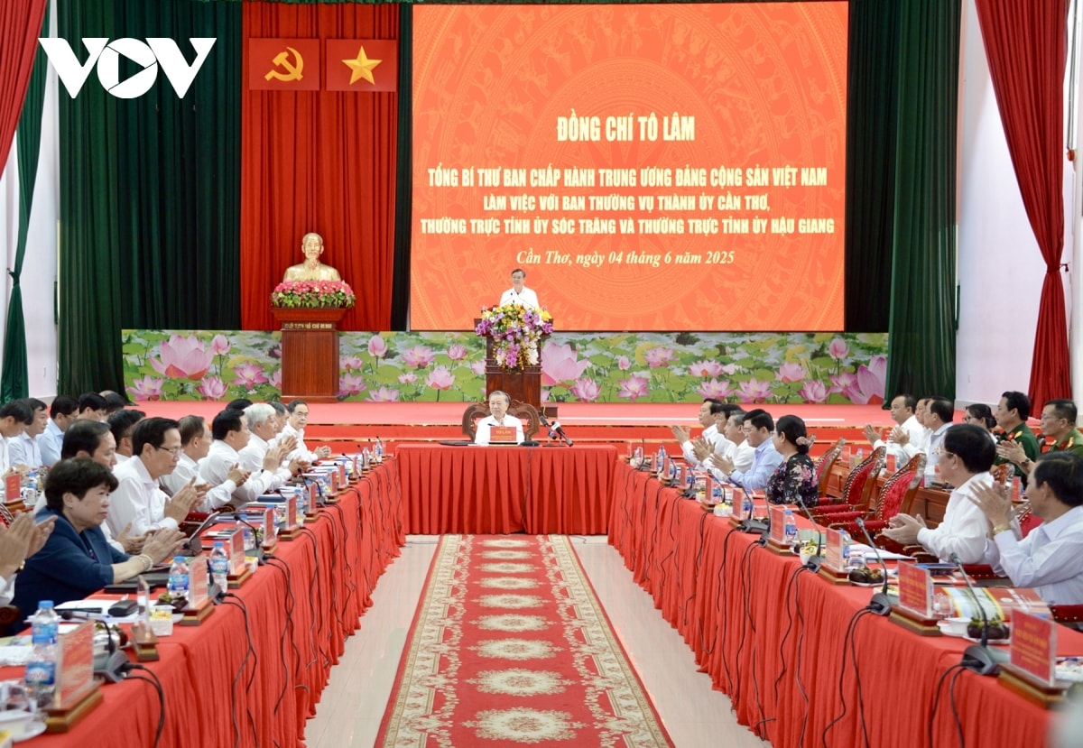 tổng bí thư cơ hội lịch sử để thiết kế lại hệ thống chính quyền tinh gọn hơn hình ảnh 1 tong bi thu co hoi lich su de thiet ke lai he thong chinh quyen tinh gon hon hinh anh 1