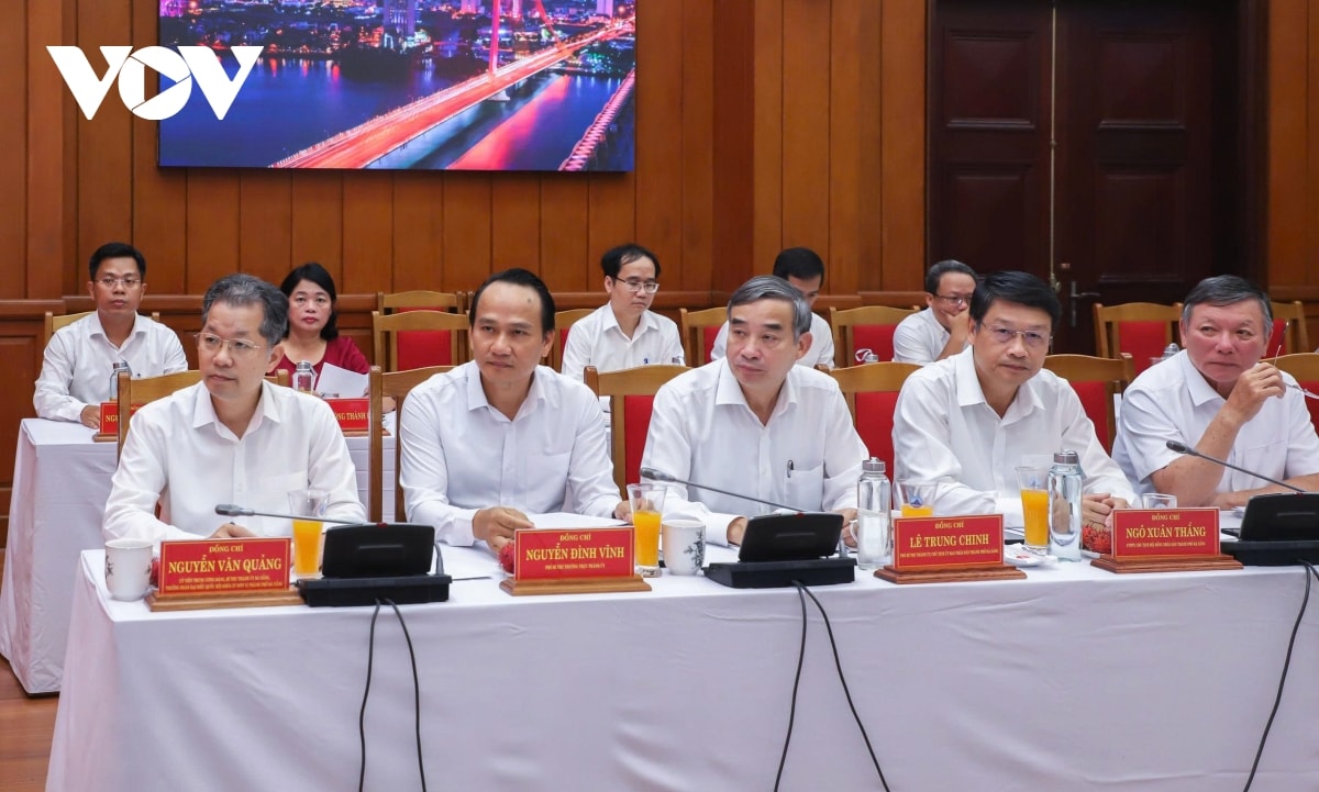 Ông trần cẩm tú không được can thiệp vào công tác cán bộ hình ảnh 3 Ong tran cam tu khong duoc can thiep vao cong tac can bo hinh anh 3