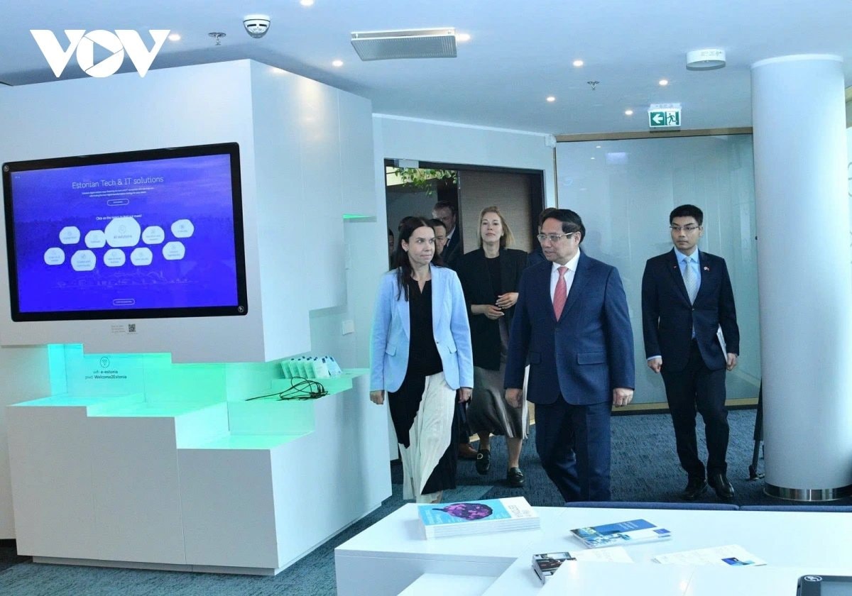 Thủ tướng Phạm Minh Chính thăm Trung tâm e-Estonia