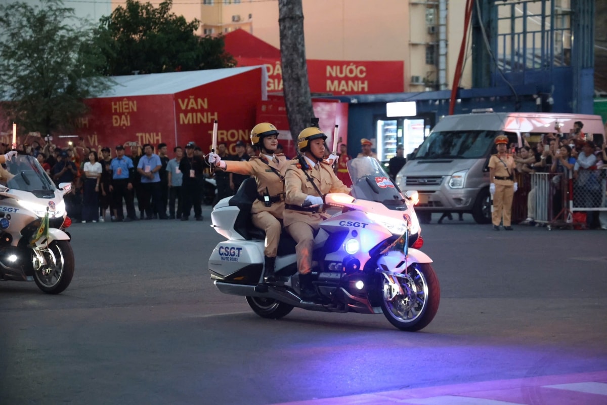 nhung man bieu dien dac sac tai chuong trinh vinh quang cong an nhan dan hinh anh 6