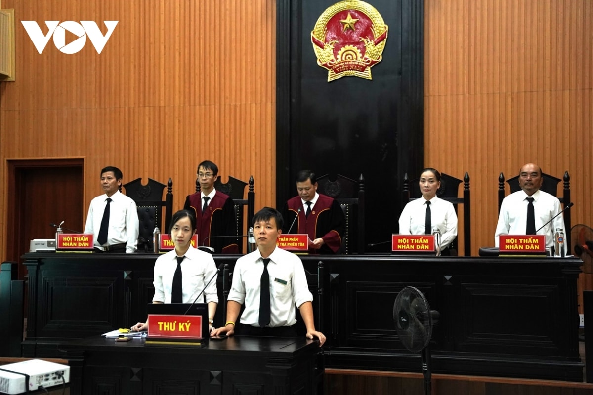 tuyên án 31 bị cáo lừa đảo, chiếm đoạt tài sản tại khu tam giác vàng hình ảnh 2 tuyen an 31 bi cao lua dao, chiem doat tai san tai khu tam giac vang hinh anh 2