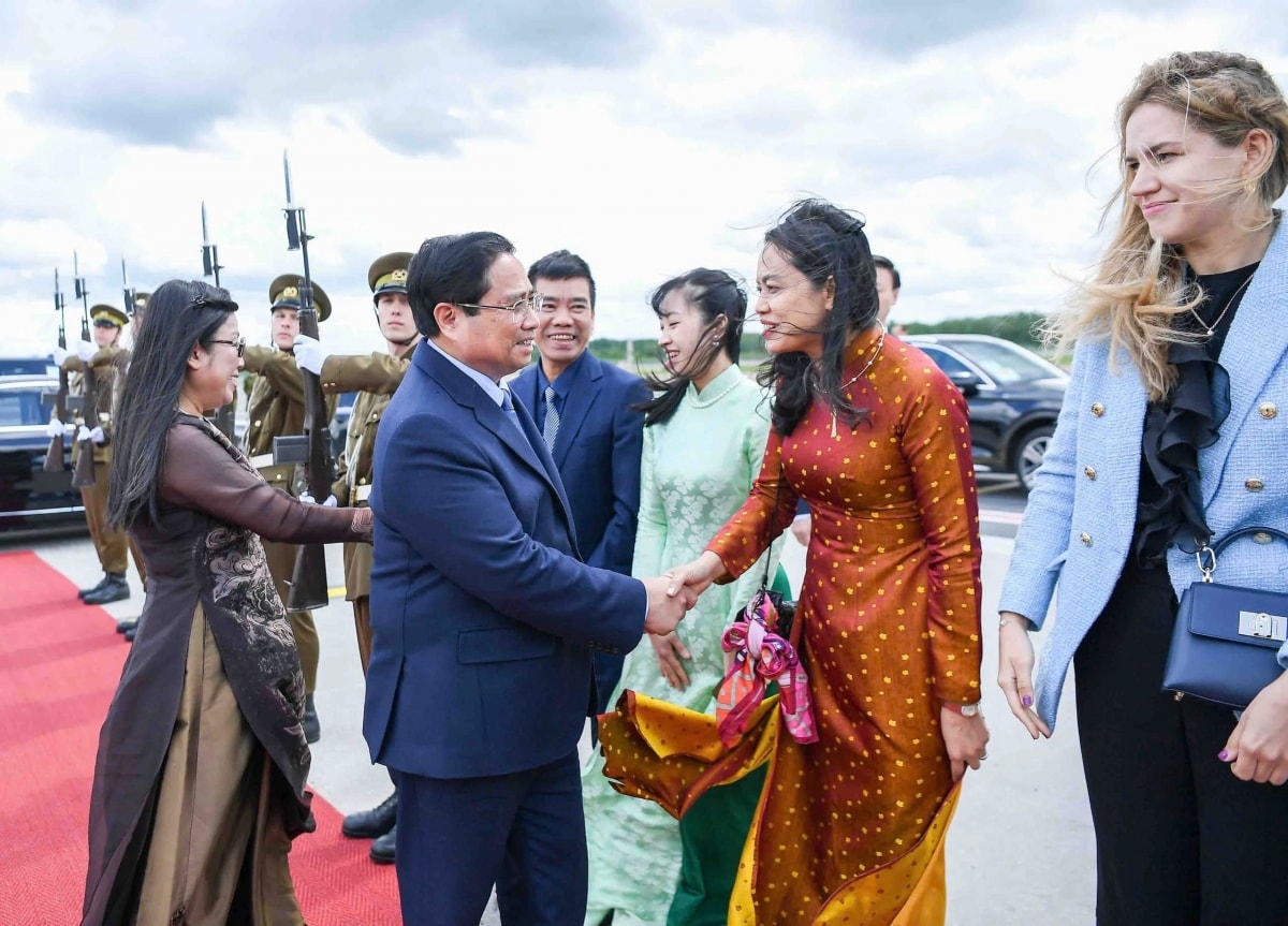 thủ tướng và phu nhân kết thúc tốt đẹp chuyến thăm cộng hòa estonia hình ảnh 2 thu tuong va phu nhan ket thuc tot dep chuyen tham cong hoa estonia hinh anh 2
