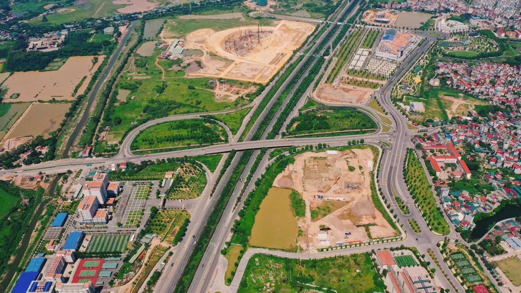 Giá đất nền quanh vành đai 4 tăng mạnh. (Ảnh: VNN).