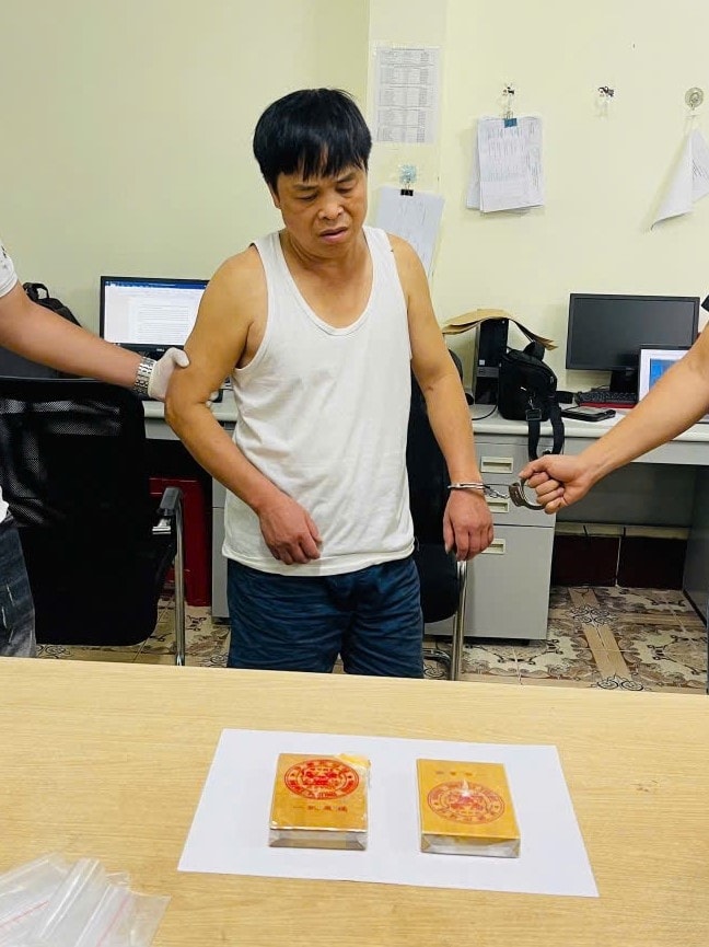 công an cao bằng bắt quả tang đối tượng vận chuyển 2 bánh heroin hình ảnh 1 cong an cao bang bat qua tang doi tuong van chuyen 2 banh heroin hinh anh 1