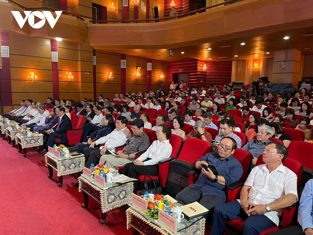 toan canh buoi gap mat nhan ky niem 100 nam ngay bao chi cach mang viet nam tai vov hinh anh 15