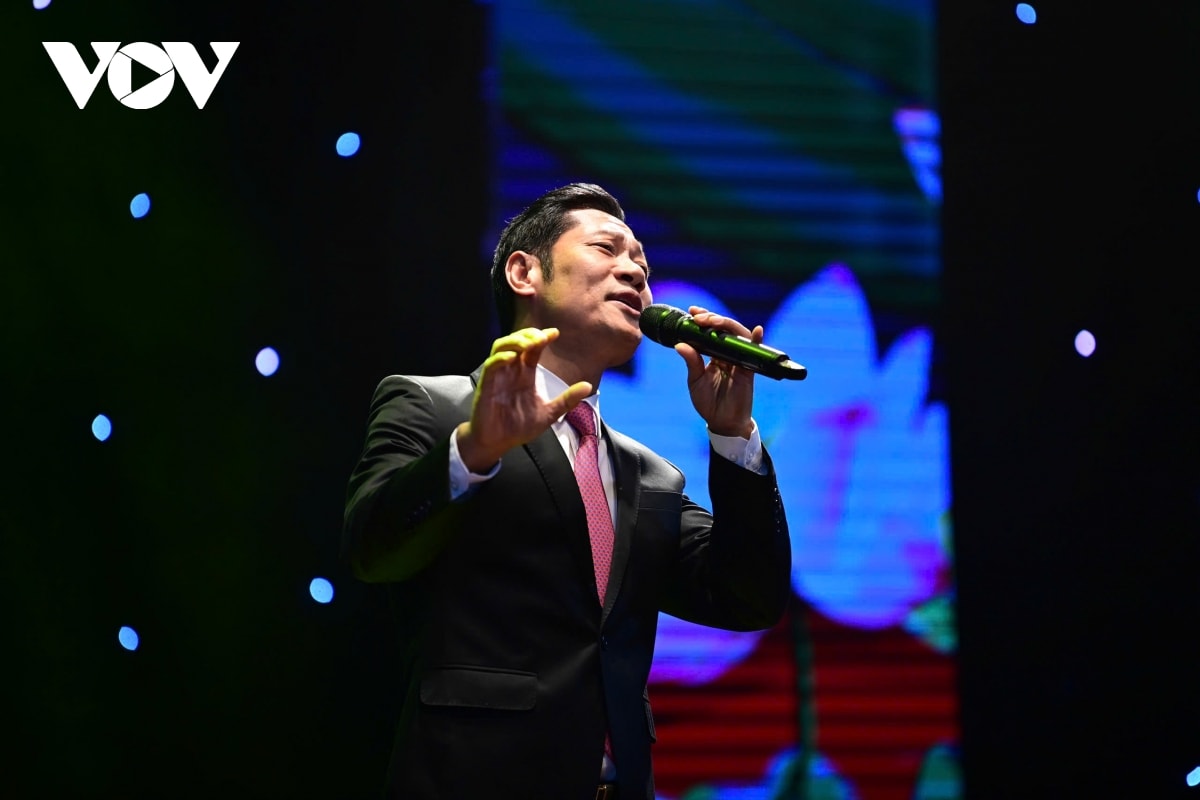 toan canh buoi gap mat nhan ky niem 100 nam ngay bao chi cach mang viet nam tai vov hinh anh 13