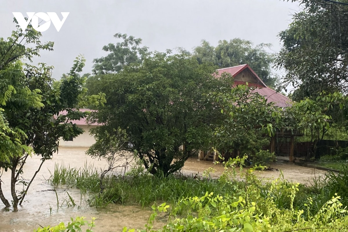 mua lon gay thiet hai nang tai thanh pho lai chau hinh anh 10