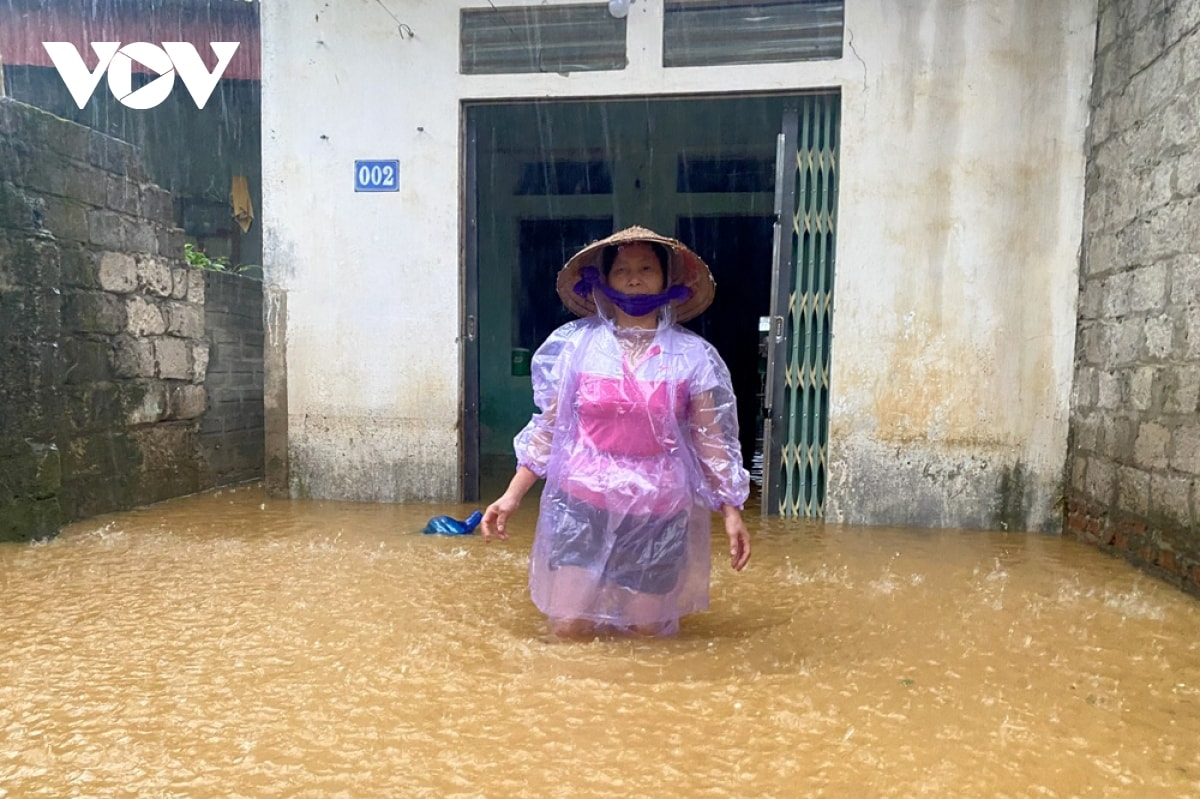 mua lon gay thiet hai nang tai thanh pho lai chau hinh anh 11