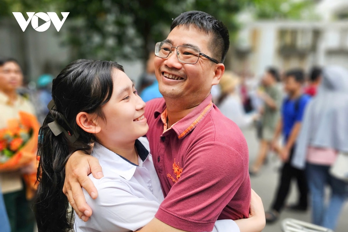 cuoc dua vao truong chuyen ha noi khep lai, thi sinh vui vi co gang het minh hinh anh 4