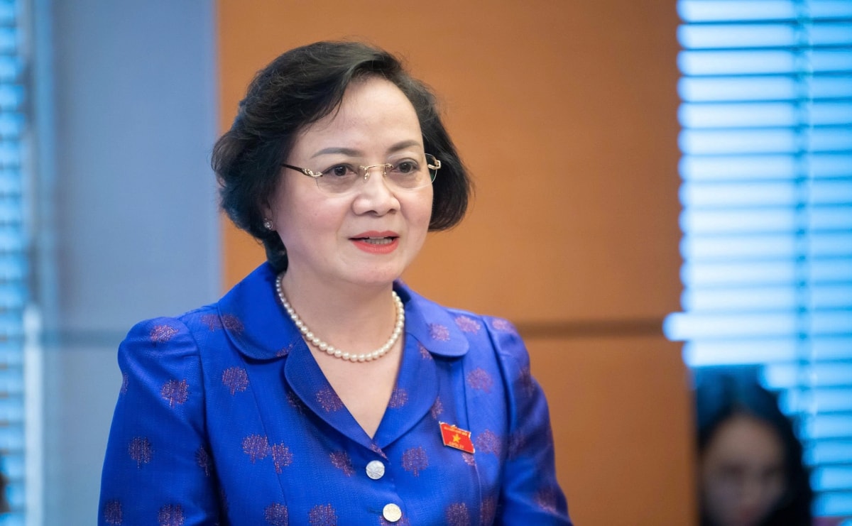 bộ trưởng nội vụ giữ nguyên chính sách hiện hành với cán bộ, công chức hình ảnh 1 bo truong noi vu giu nguyen chinh sach hien hanh voi can bo, cong chuc hinh anh 1