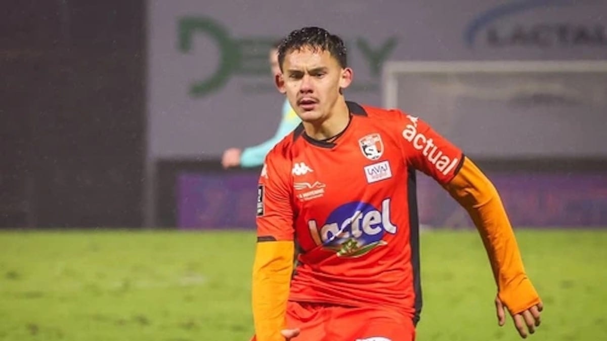 Aymeric Faurand trong màu áo Laval FC.