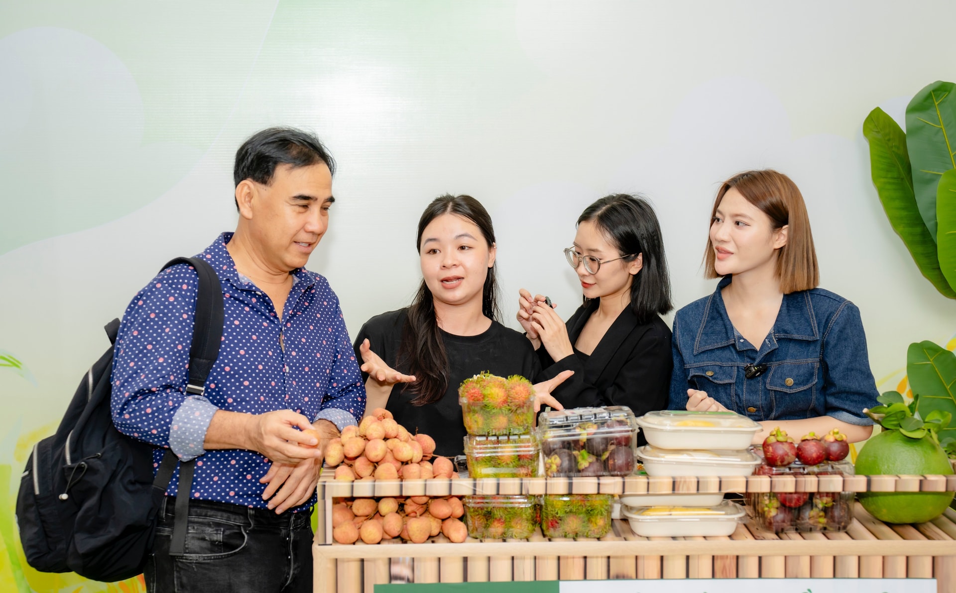 Theo MC Quyền Linh,