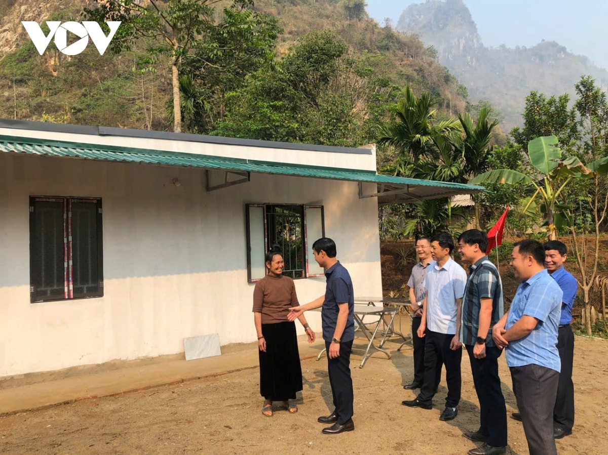 xóa nhà tạm ở sơn la biểu hiện sinh động của lòng dân ý Đảng hình ảnh 6 xoa nha tam o son la bieu hien sinh dong cua long dan y Dang hinh anh 6