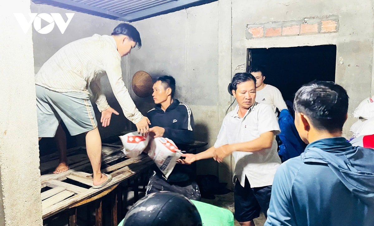 quảng trị nhiều nơi ngập lụt, chia cắt do mưa lũ hình ảnh 3 quang tri nhieu noi ngap lut, chia cat do mua lu hinh anh 3