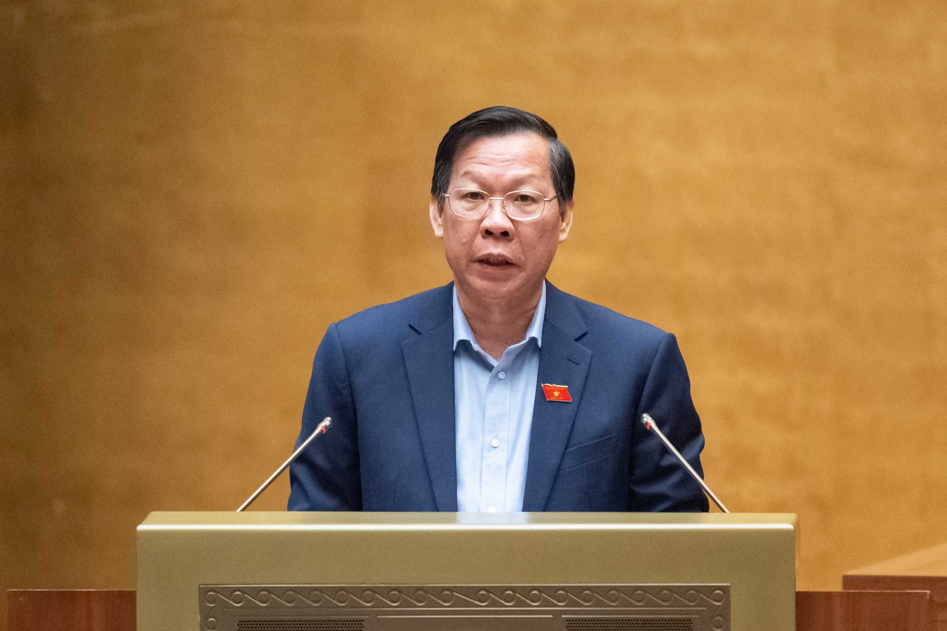Chủ nhiệm Ủy ban Kinh tế và Tài chính Phan Văn Mãi phát biểu sáng nay.