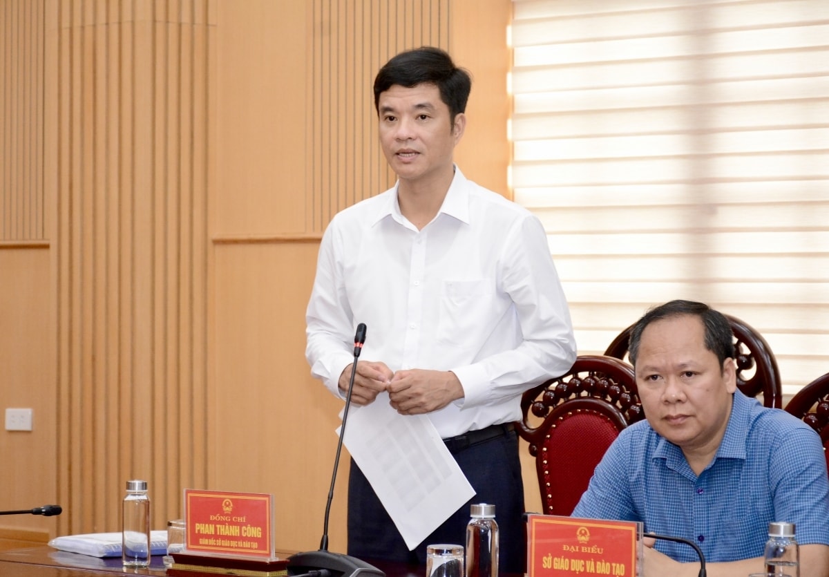 không để chậm tiến độ chấm thi tốt nghiệp khi vận hành đơn vị hành chính mới hình ảnh 2 khong de cham tien do cham thi tot nghiep khi van hanh don vi hanh chinh moi hinh anh 2