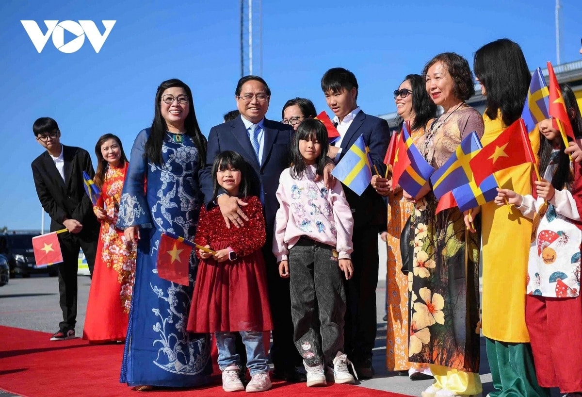 thủ tướng công du châu Âu nâng tầm hợp tác khoa học công nghệ, kinh tế xanh hình ảnh 2 thu tuong cong du chau Au nang tam hop tac khoa hoc cong nghe, kinh te xanh hinh anh 2
