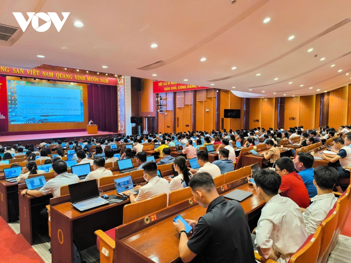 nâng cao năng lực giải quyết thủ tục hành chính khi thực hiện chính quyền 2 cấp hình ảnh 1 nang cao nang luc giai quyet thu tuc hanh chinh khi thuc hien chinh quyen 2 cap hinh anh 1