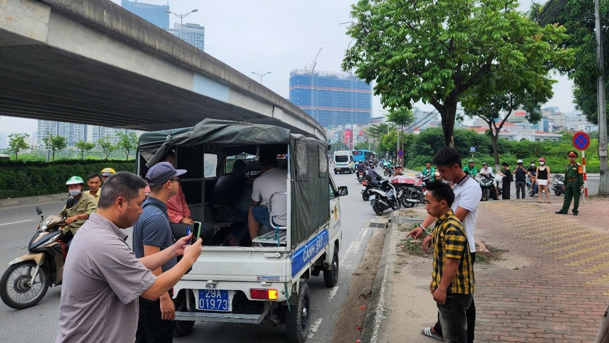 dựng lại hiện trường vụ lừa đảo gần 5 triệu đồng tiền taxi và xe ôm ở hà nội hình ảnh 1 dung lai hien truong vu lua dao gan 5 trieu dong tien taxi va xe om o ha noi hinh anh 1