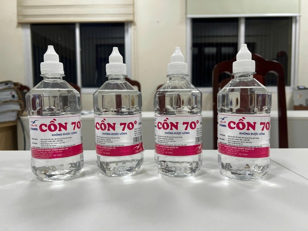 ngộ độc methanol vì sử dụng cồn giả hình ảnh 2 ngo doc methanol vi su dung con gia hinh anh 2
