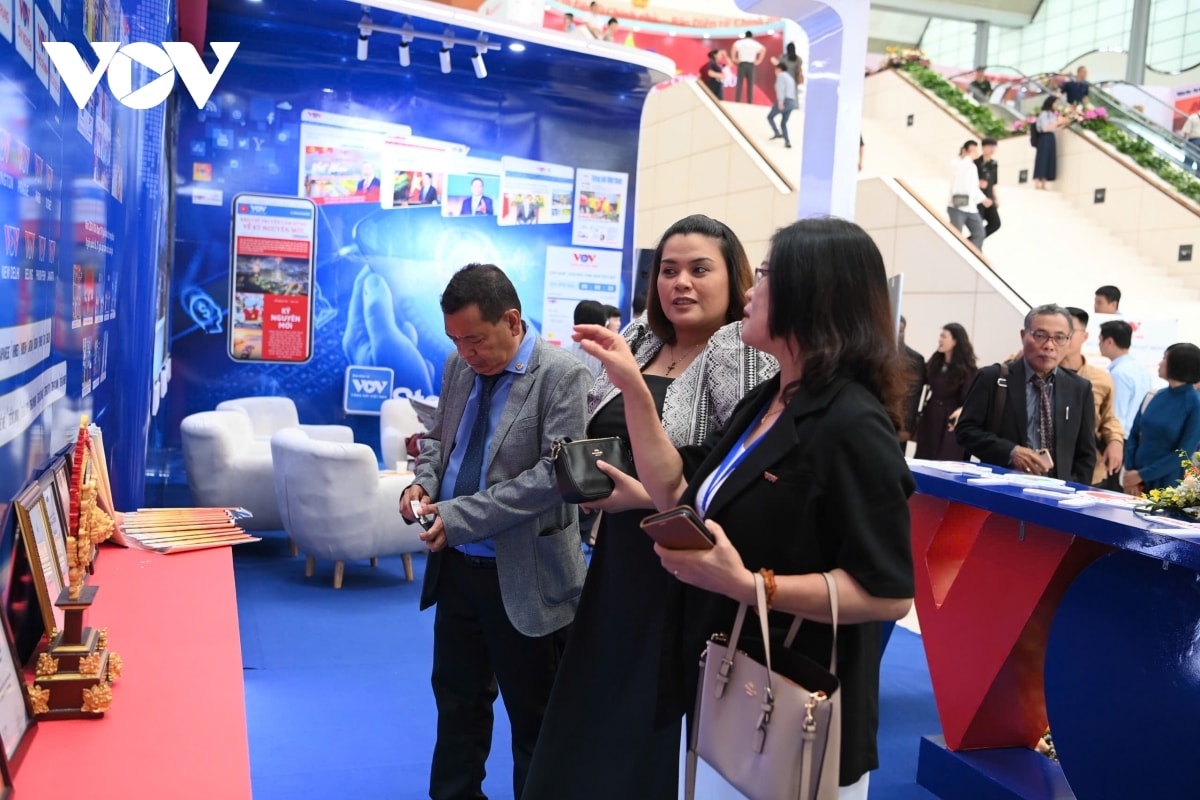 hoi bao toan quoc 2025 nhieu hoat dong soi noi tai gian trung bay cua vov hinh anh 17