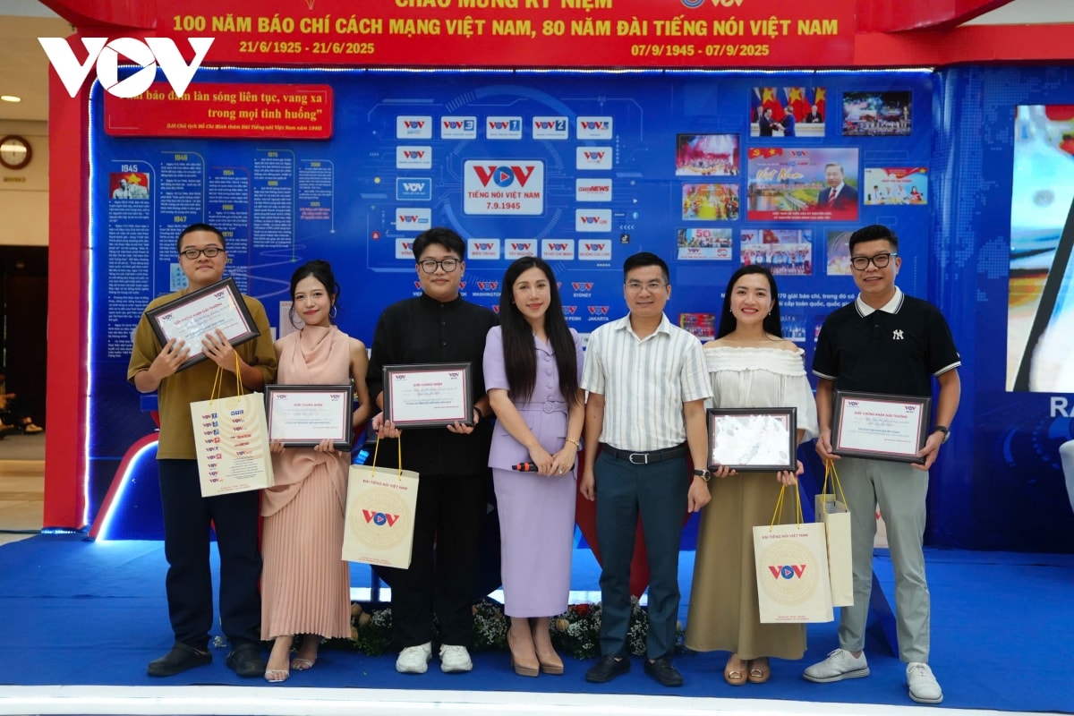 hoi bao toan quoc 2025 nhieu hoat dong soi noi tai gian trung bay cua vov hinh anh 9