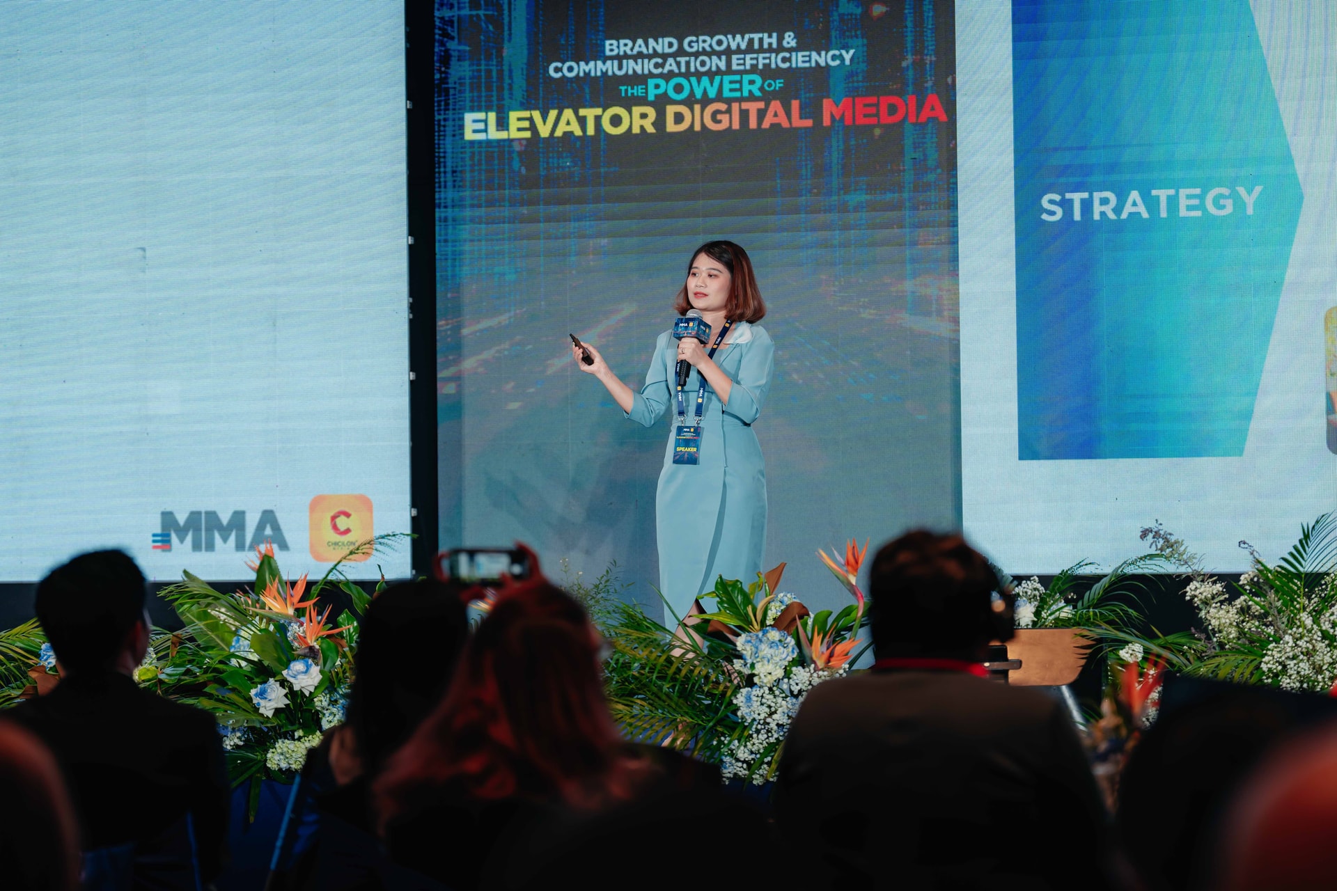 Head of Cookie Brands Mayora Vietnam, bà Na Đinh, chia sẻ tại sự kiện.